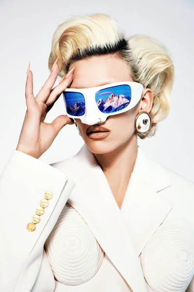 Look 1